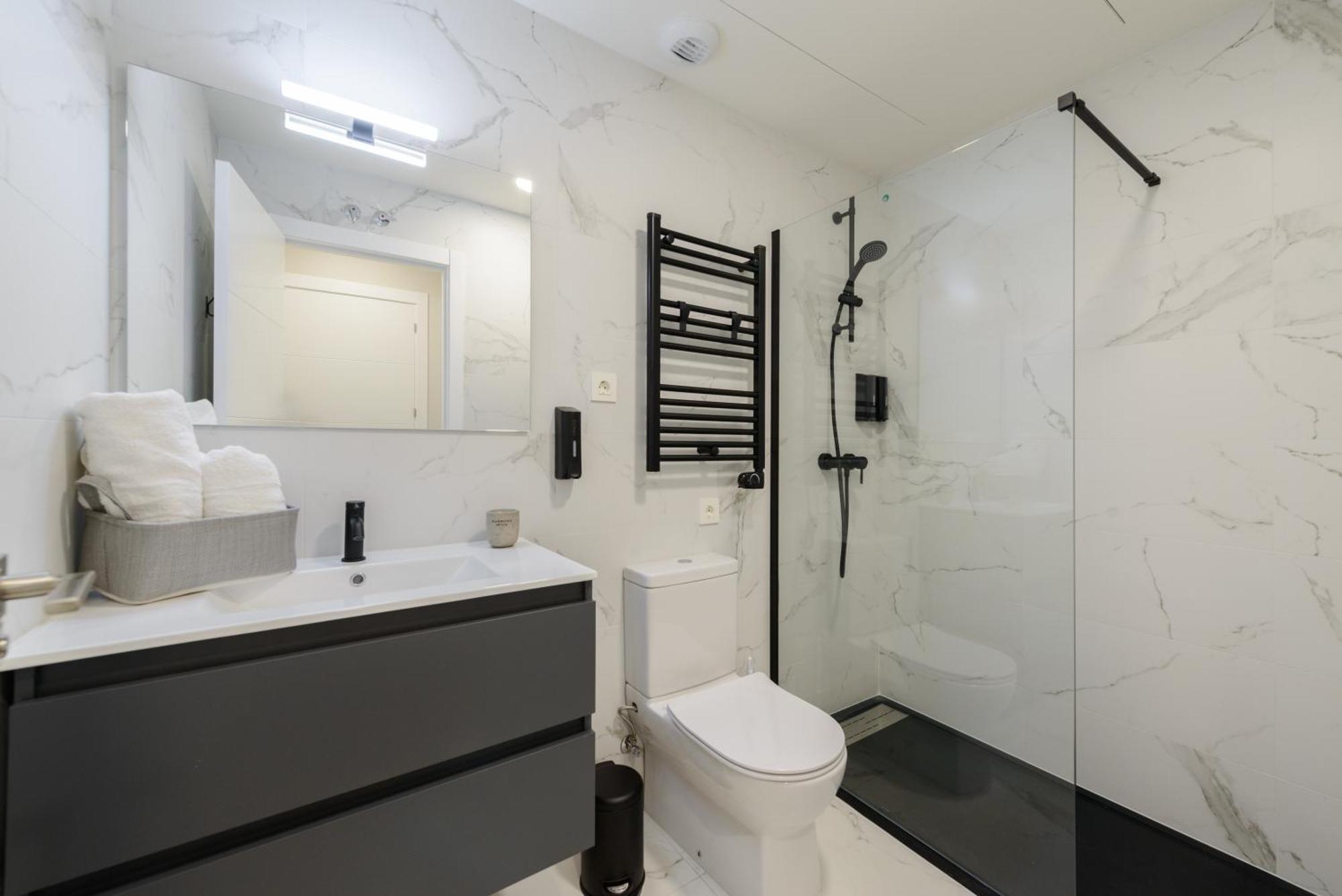 Torrejon Suites Торрехон-де-Ардос Экстерьер фото